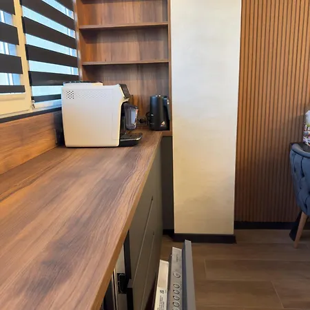 Seaview Lazur Apartment *