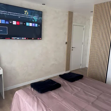 Seaview Lazur Apartment